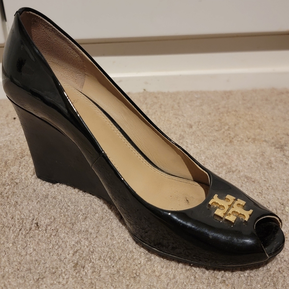 Tory Burch Jade Black Patent Peep Toe Wedges Heels Size 7.5 - Picture 5 of 12
